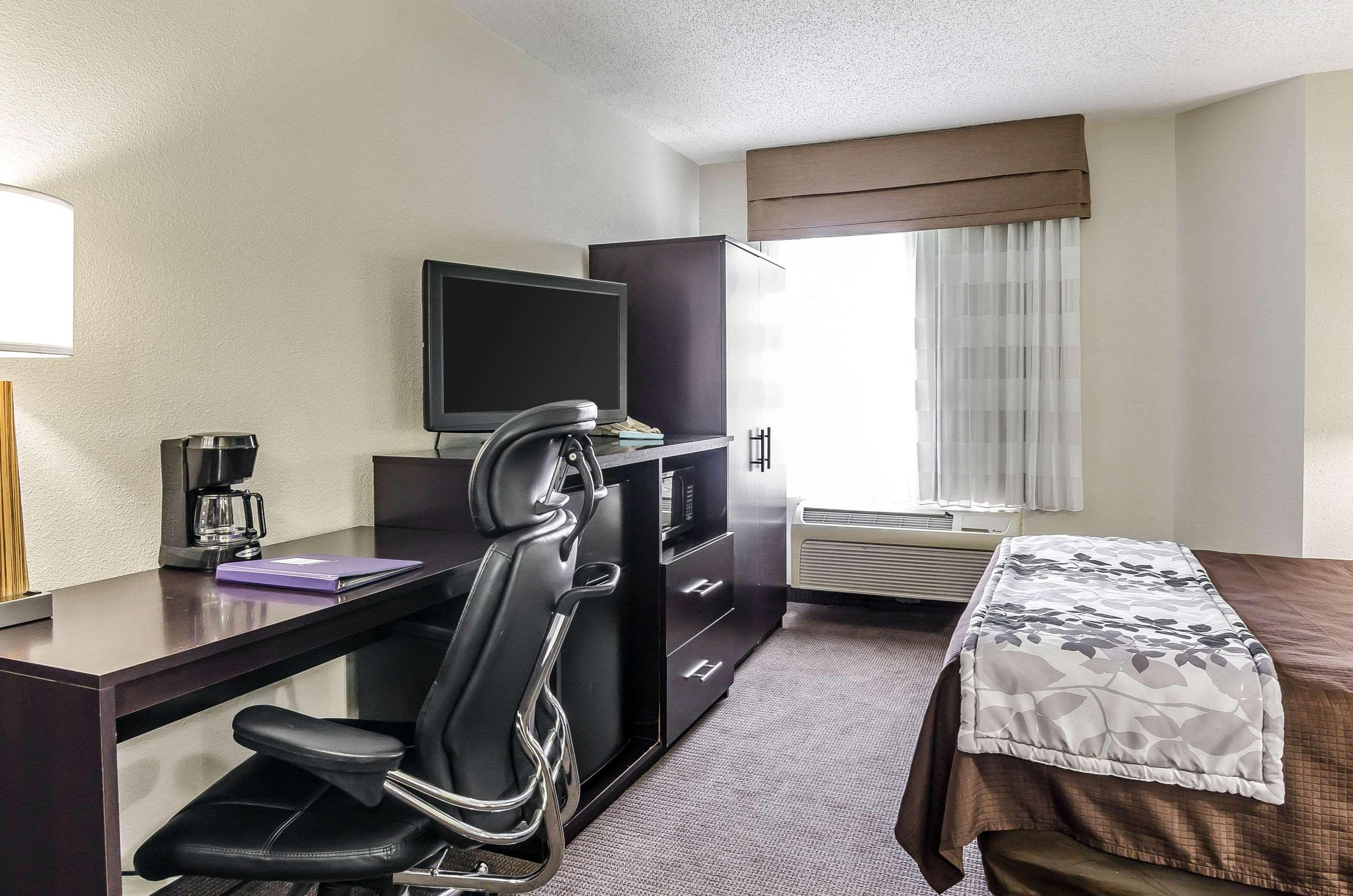 Sleep Inn Tanglewood Roanoke Exterior photo